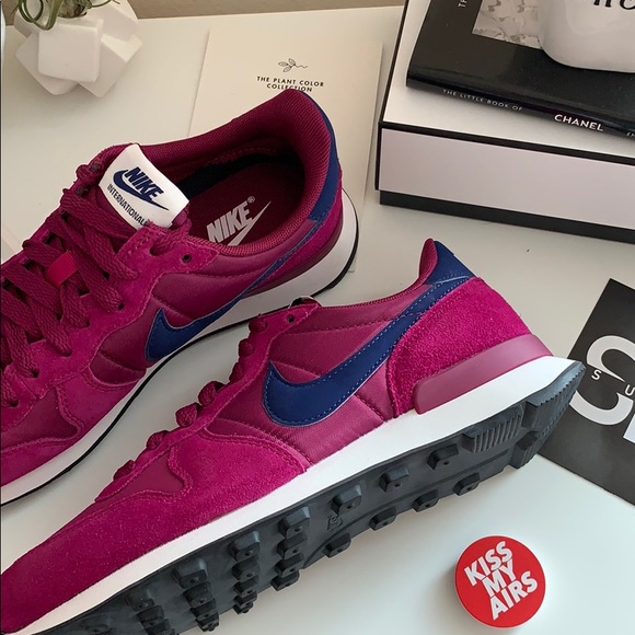 NWT Nike internationalist - Picture 5 of 10